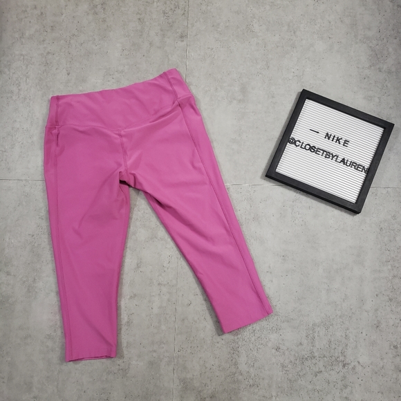 Nike Cropped Dri-Fit Leggings - Picture 4 of 6